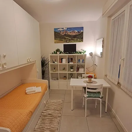 アパート Valtellina Holidays 3 *